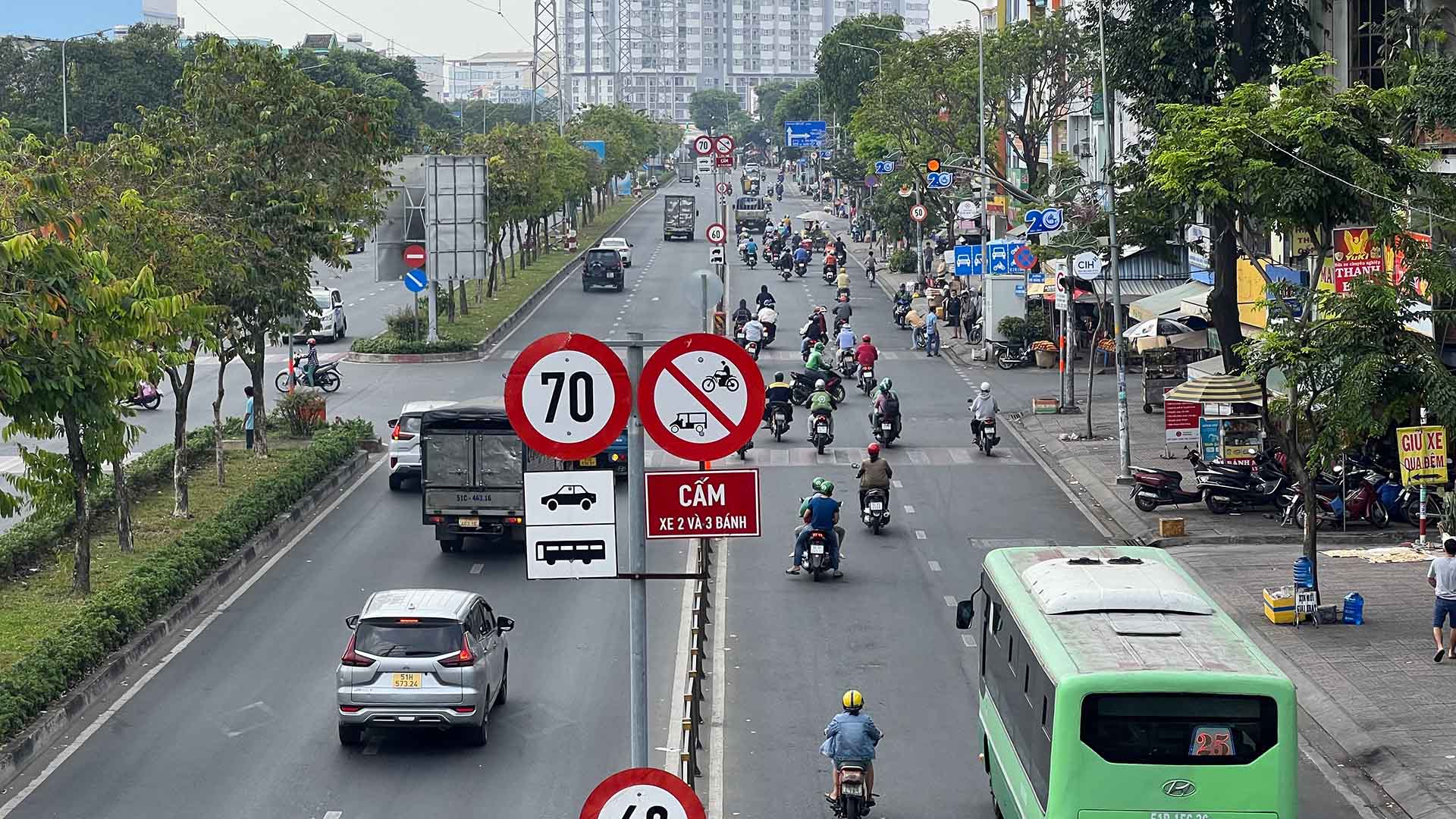 Quy định mới nhất về tốc độ tối đa của ô tô, xe máy từ 1/1/2025, người dân cần biết để tránh bị phạt